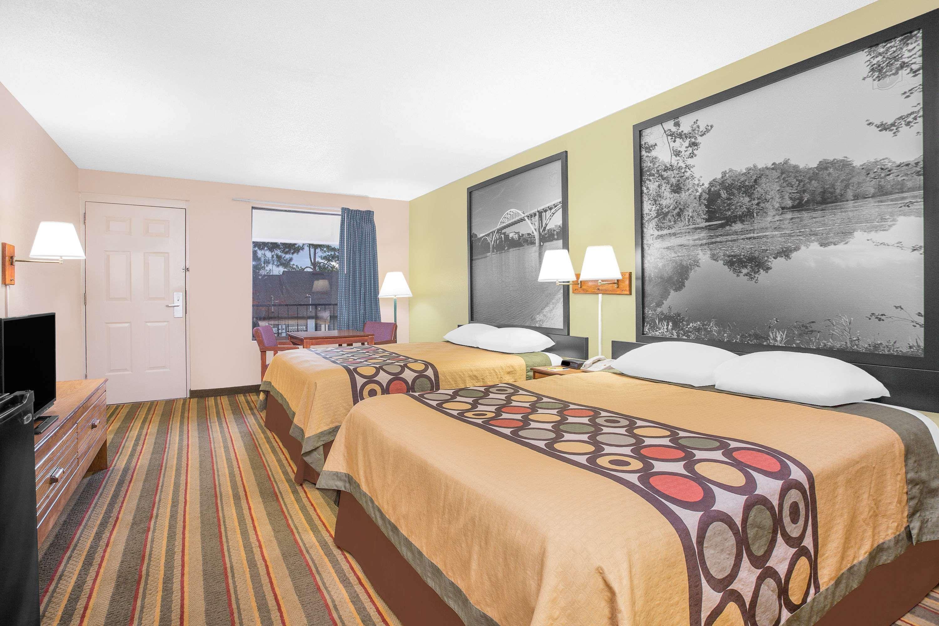 Super 8 By Wyndham Eufaula Hotell Exteriör bild