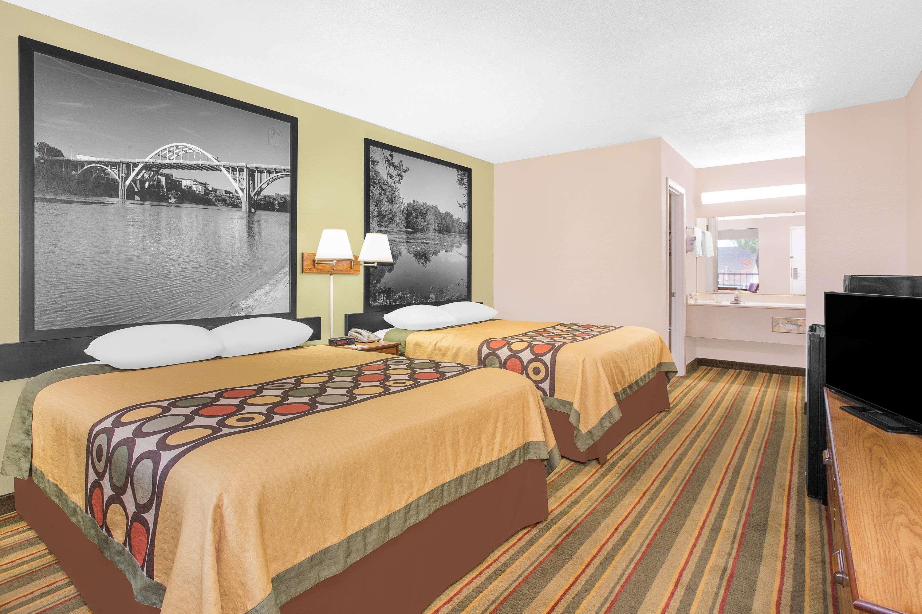 Super 8 By Wyndham Eufaula Hotell Exteriör bild